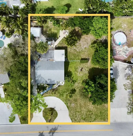 727 S Lake Drive Lantana FL 33462