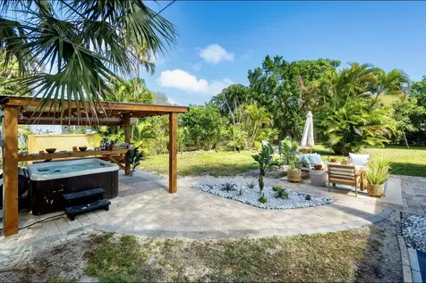 727 S Lake Drive Lantana FL 33462