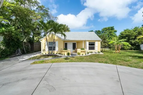 727 S Lake Drive Lantana FL 33462