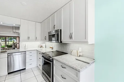 5380 Cedar Lake Drive Boynton Beach FL 33437