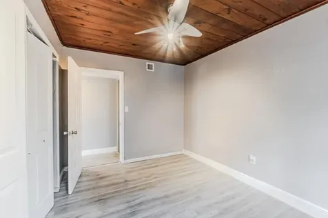 112 W 34th Street Riviera Beach FL 33404