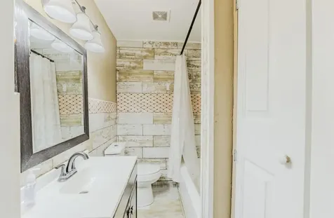 112 W 34th Street Riviera Beach FL 33404