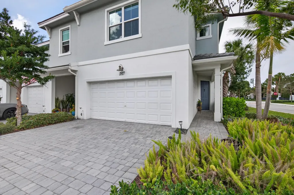 1817 Sanderling Drive Drive Deerfield Beach FL 33442
