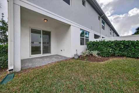 1817 Sanderling Drive Drive Deerfield Beach FL 33442