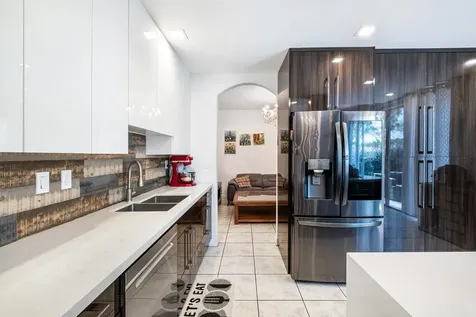 8741 Nw 110th Avenue Doral FL 33178