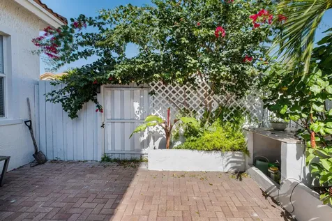 8741 Nw 110th Avenue Doral FL 33178