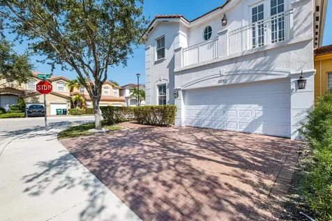 8741 Nw 110th Avenue Doral FL 33178