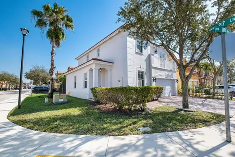 8741 Nw 110th Avenue Doral FL 33178