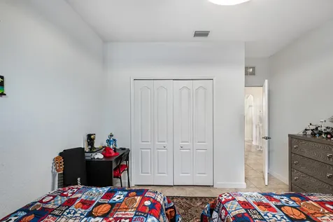 8741 Nw 110th Avenue Doral FL 33178