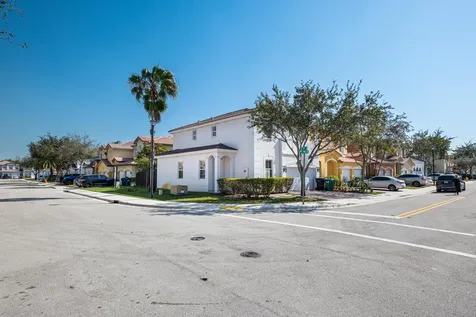 8741 Nw 110th Avenue Doral FL 33178