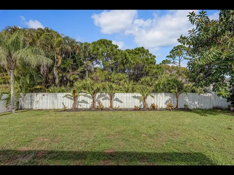 609 Oak Terrace Jupiter FL 33458