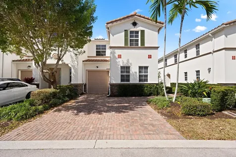 4581 Tara Cove Way West Palm Beach FL 33417