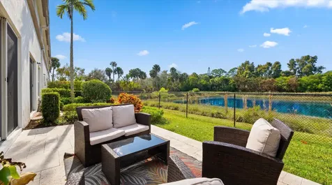 4581 Tara Cove Way West Palm Beach FL 33417