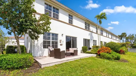 4581 Tara Cove Way West Palm Beach FL 33417