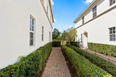 4581 Tara Cove Way West Palm Beach FL 33417