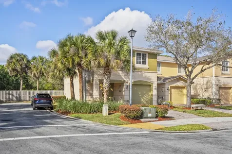 324 Se Bloxham Way Stuart FL 34997