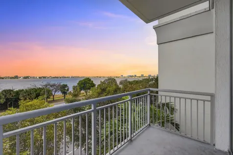 300 S Australian Avenue West Palm Beach FL 33401