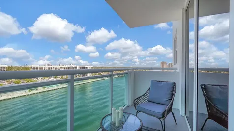 3000 S Ocean Drive Hollywood FL 33019