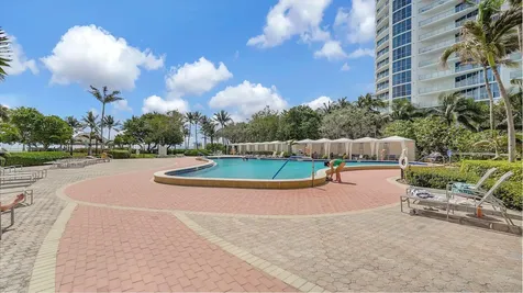 3000 S Ocean Drive Hollywood FL 33019