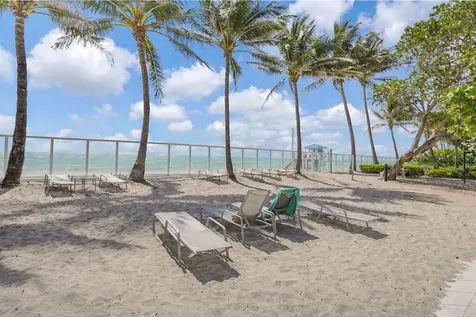3000 S Ocean Drive Hollywood FL 33019