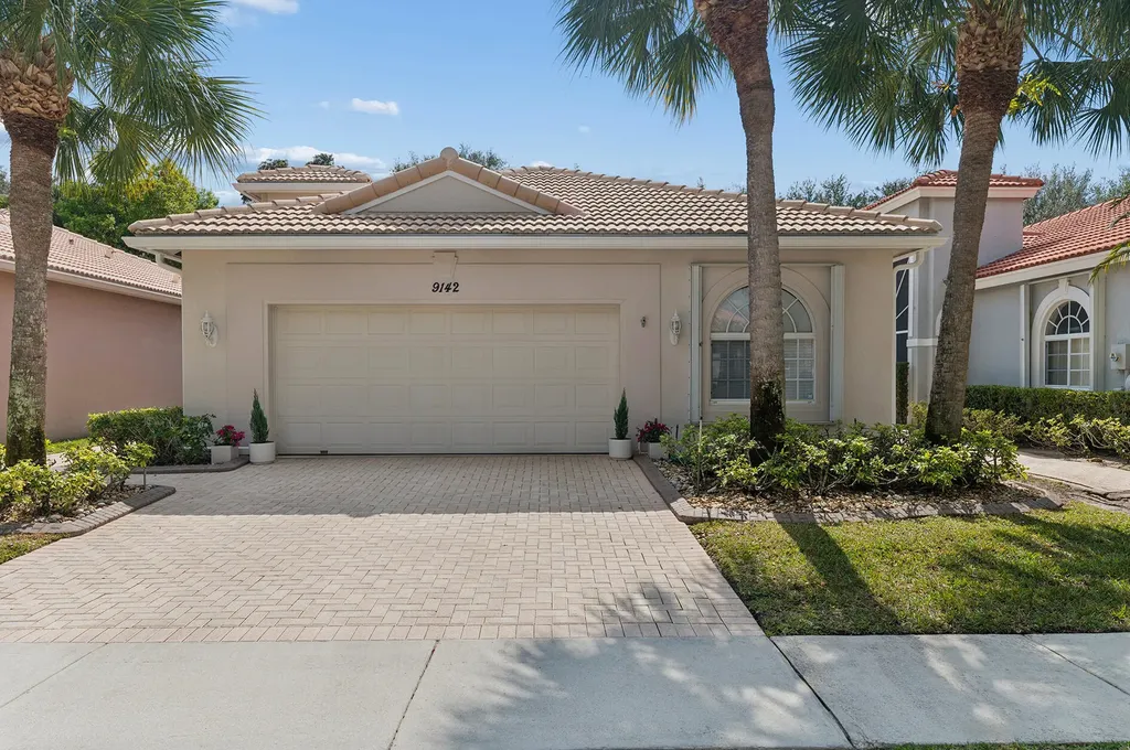 9142 Bay Point Circle West Palm Beach FL 33411