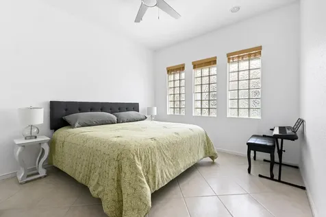 9142 Bay Point Circle West Palm Beach FL 33411