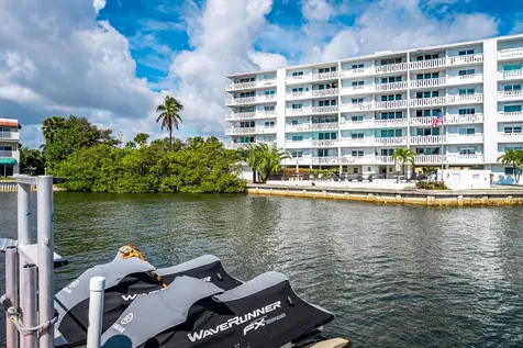 318 N Lake Drive Lantana FL 33462