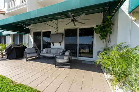 318 N Lake Drive Lantana FL 33462