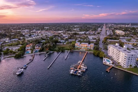 318 N Lake Drive Lantana FL 33462
