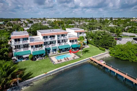 318 N Lake Drive Lantana FL 33462