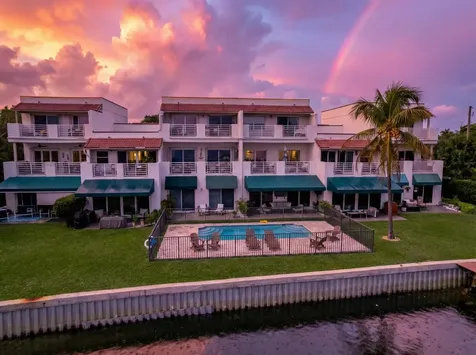 318 N Lake Drive Lantana FL 33462