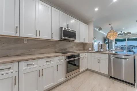 318 N Lake Drive Lantana FL 33462