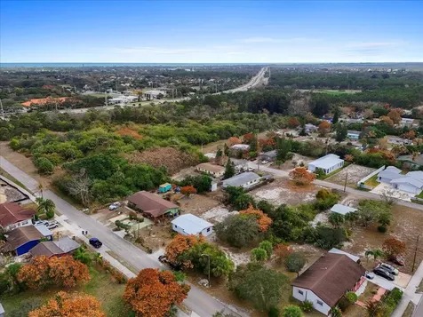 0 SE Neptune Street Hobe Sound FL 33455