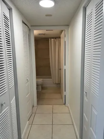 25 Abbey Lane Delray Beach FL 33446