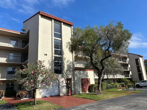 25 Abbey Lane Delray Beach FL 33446