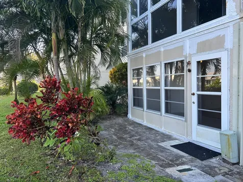 25 Abbey Lane Delray Beach FL 33446