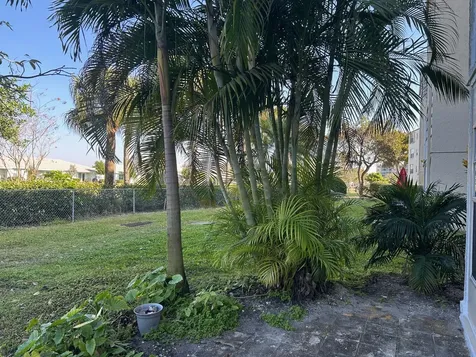 25 Abbey Lane Delray Beach FL 33446