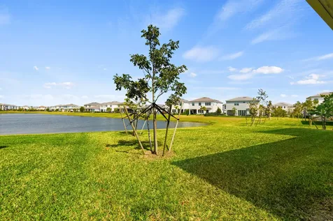 5338 Liberty Lane The Acreage FL 33470
