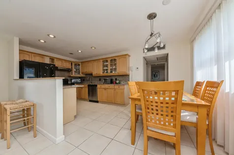 98 Waterford Delray Beach FL 33446