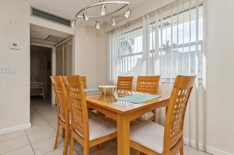 98 Waterford Delray Beach FL 33446