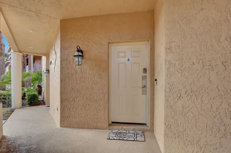 8266 Mulligan Circle Port Saint Lucie FL 34986