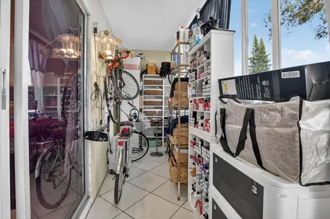 290 Oakridge Q Deerfield Beach FL 33442