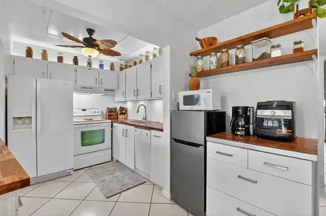 290 Oakridge Q Deerfield Beach FL 33442