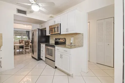 6850 10th Avenue Lake Worth FL 33467