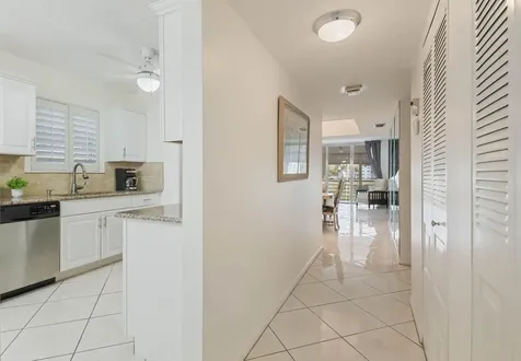 6850 10th Avenue Lake Worth FL 33467
