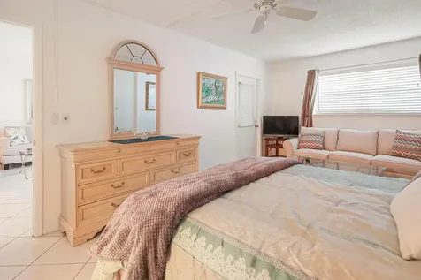 6850 10th Avenue Lake Worth FL 33467