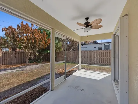 1726 16th Avenue Vero Beach FL 32962