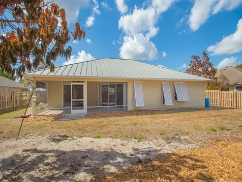 1726 16th Avenue Vero Beach FL 32962