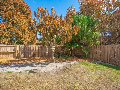 1726 16th Avenue Vero Beach FL 32962