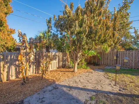 1726 16th Avenue Vero Beach FL 32962